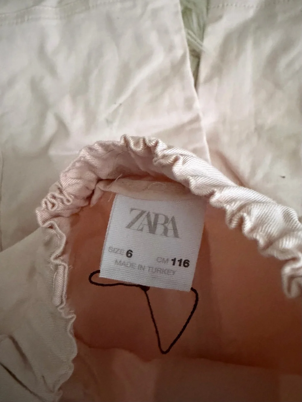 Zara size cargo